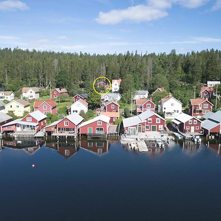 Lilla Dalbo "Adults Only, Djurfritt", Ulvoen Hoega Kusten Ulvöhamn Buitenkant foto