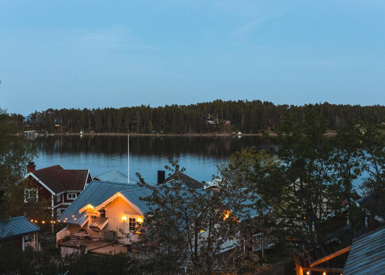 Lilla Dalbo "Adults Only, Djurfritt", Ulvoen Hoega Kusten Ulvöhamn Buitenkant foto